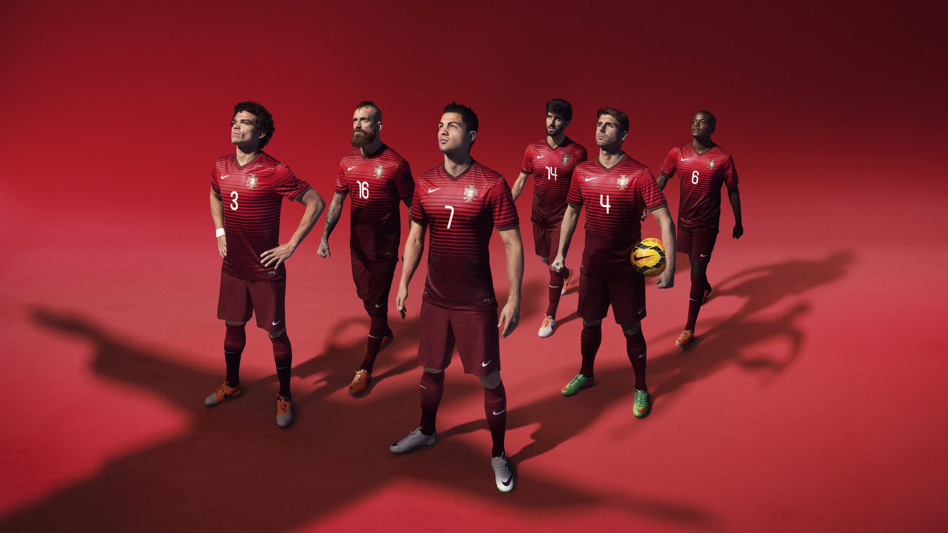 乐鱼体育平台-C罗：退役会落泪，距千球仅差48球，c罗退役计划