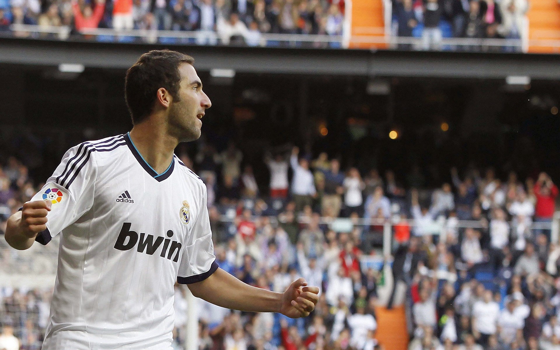 乐鱼官网-兰德尔26分钟轰三双！加内特36年纪录被他打破，加内特评价杜兰特